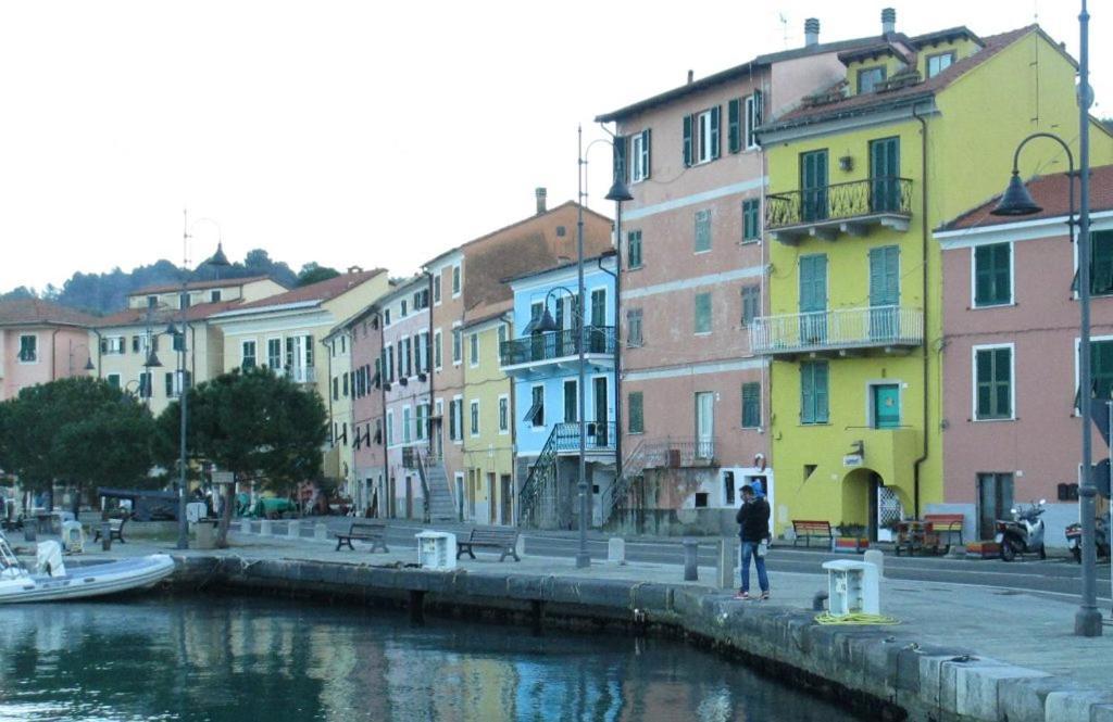 레 그라치에 La Tua Casa Vicino A Portovenere 빌라 외부 사진