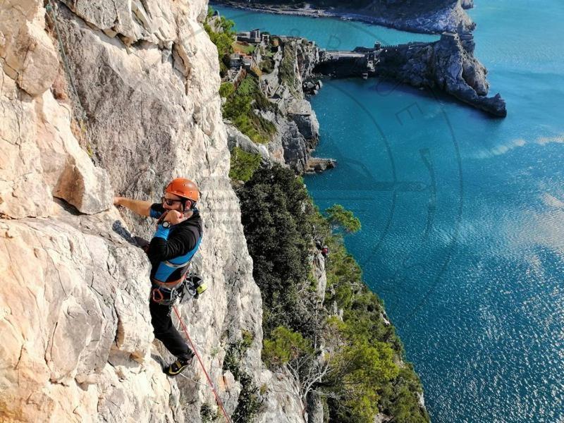 레 그라치에 La Tua Casa Vicino A Portovenere 빌라 외부 사진