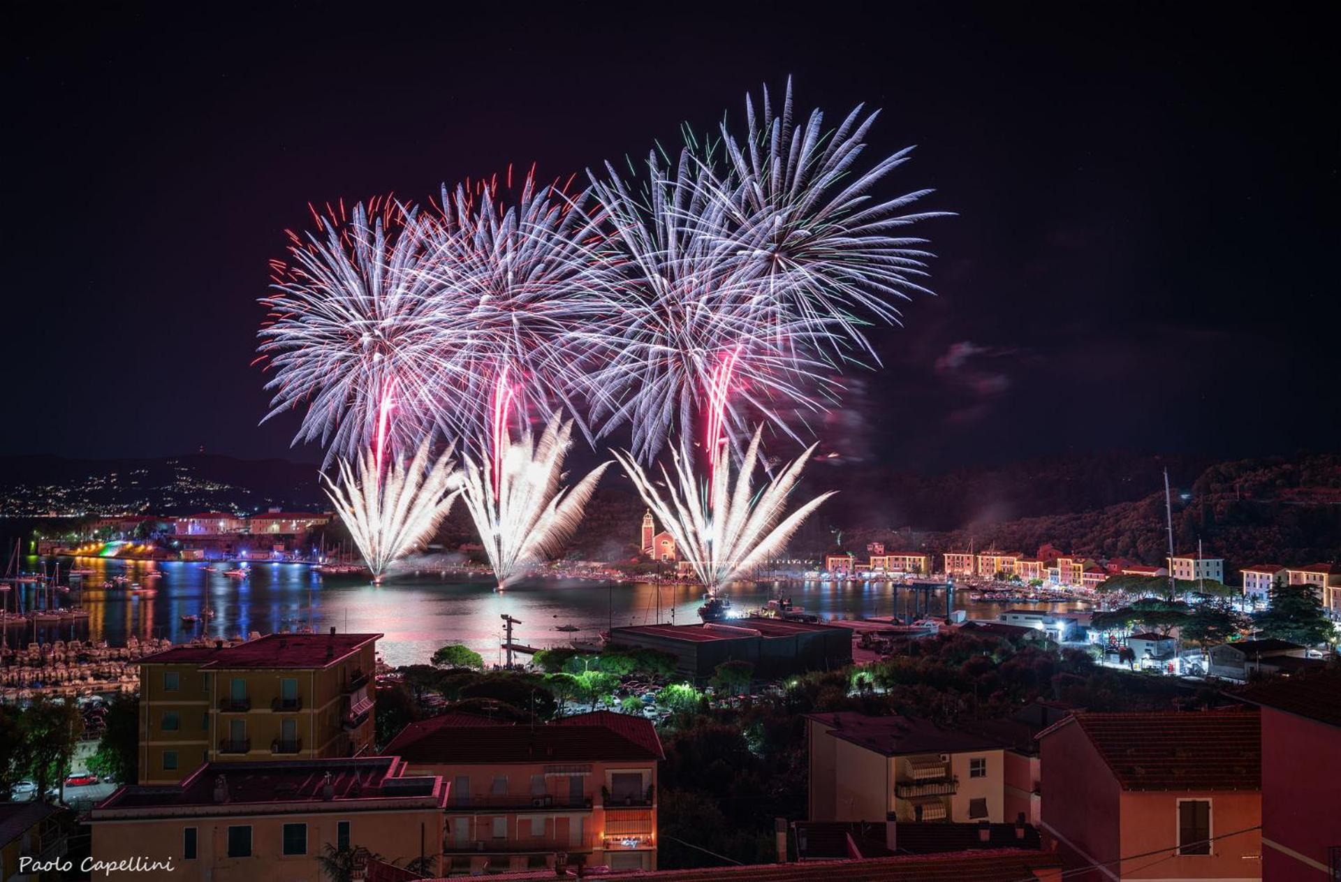 레 그라치에 La Tua Casa Vicino A Portovenere 빌라 외부 사진